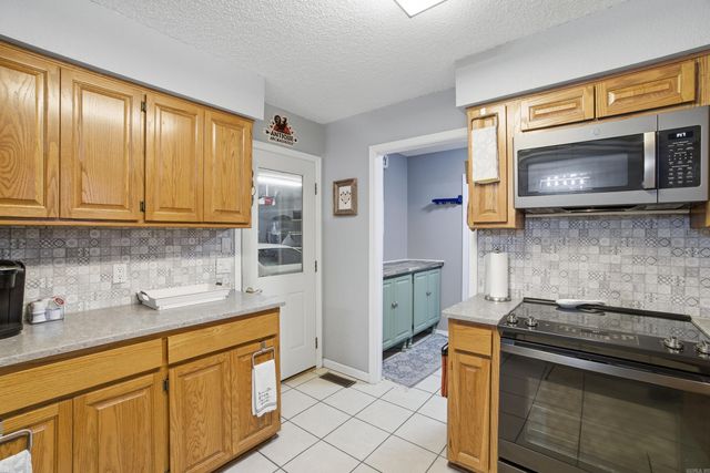 3 Encantado Way, Hot Springs Village, AR 71909