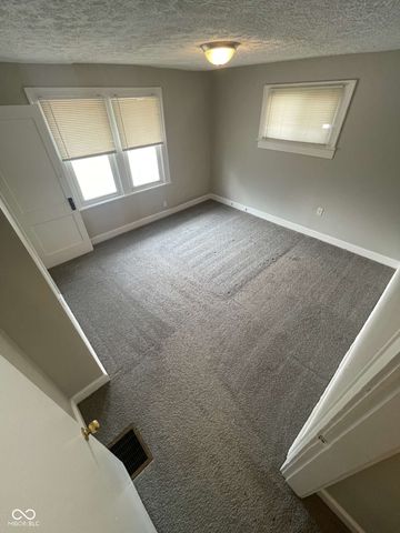 4212 E Washington Street, Indianapolis, IN 46201