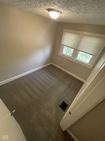 4212 E Washington Street, Indianapolis, IN 46201