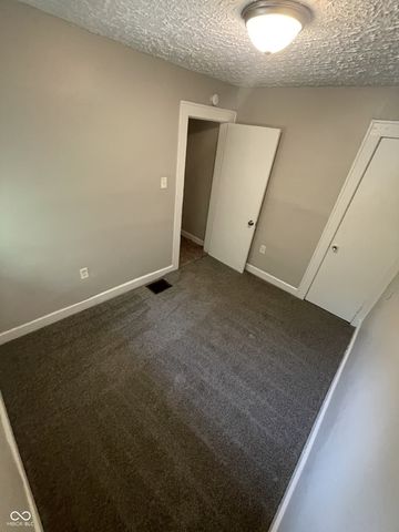4212 E Washington Street, Indianapolis, IN 46201