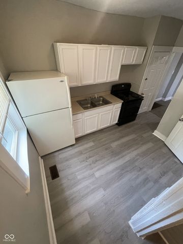 4212 E Washington Street, Indianapolis, IN 46201