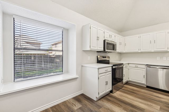 1213 Hillwood Way, Grapevine, TX 76051