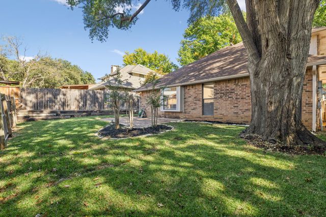 1213 Hillwood Way, Grapevine, TX 76051