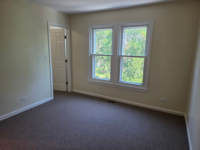 221 N Walnut Street H, Bensenville, IL 60106
