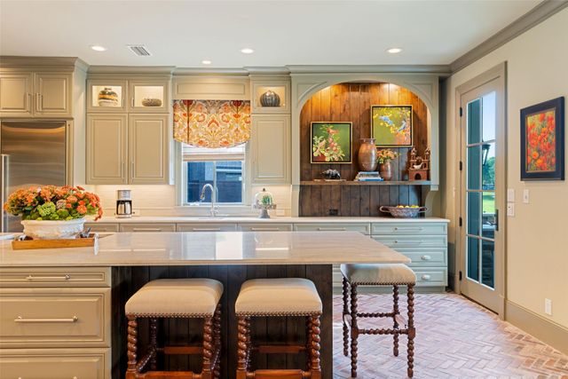 303 Steeplechase Drive, Irving, TX 75062