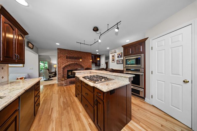 1935 Pierce Road, Chelsea, MI 48118