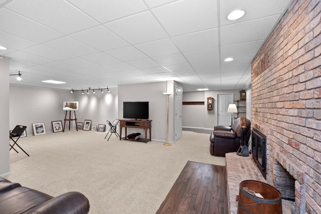 1935 Pierce Road, Chelsea, MI 48118