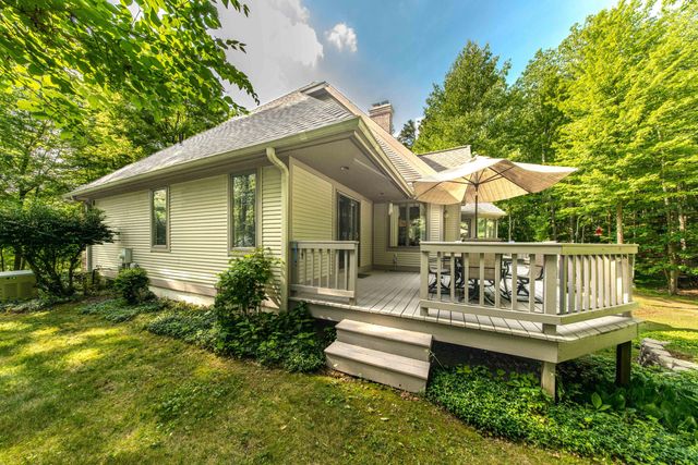 1935 Pierce Road, Chelsea, MI 48118