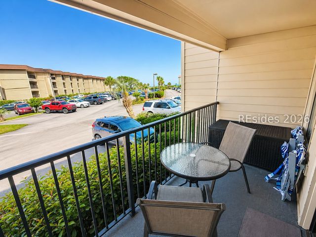 40 Folly Field Road B102, Hilton Head Island, SC 29928