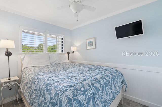 40 Folly Field Road B102, Hilton Head Island, SC 29928