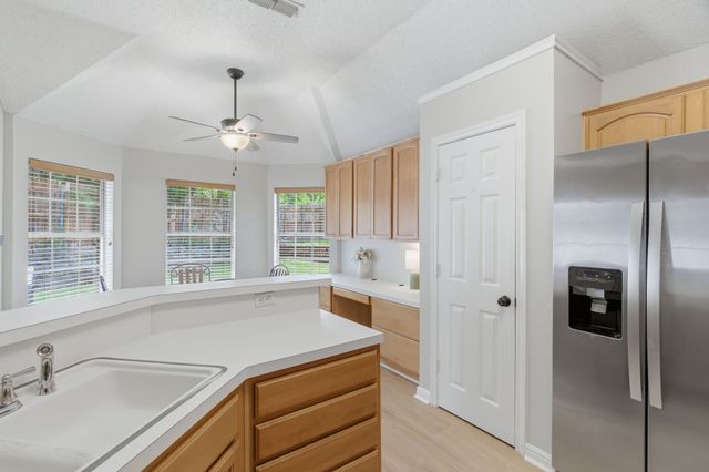 1451 Shadow Run, Weatherford, TX 76086