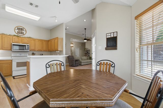 1451 Shadow Run, Weatherford, TX 76086