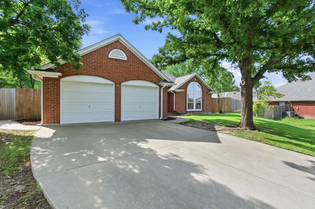 1451 Shadow Run, Weatherford, TX 76086