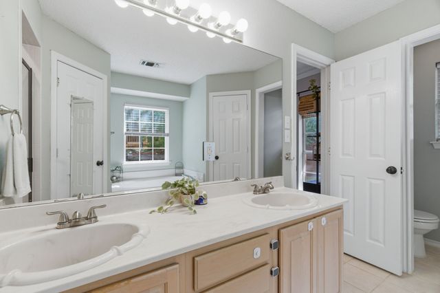 1451 Shadow Run, Weatherford, TX 76086