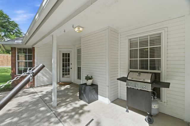 1451 Shadow Run, Weatherford, TX 76086
