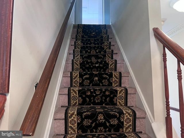 2 CHADWICK CT, Robbinsville, NJ 08691