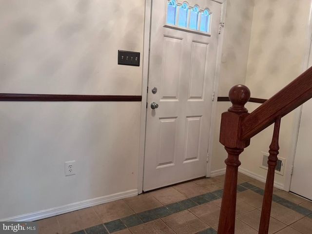 2 CHADWICK CT, Robbinsville, NJ 08691