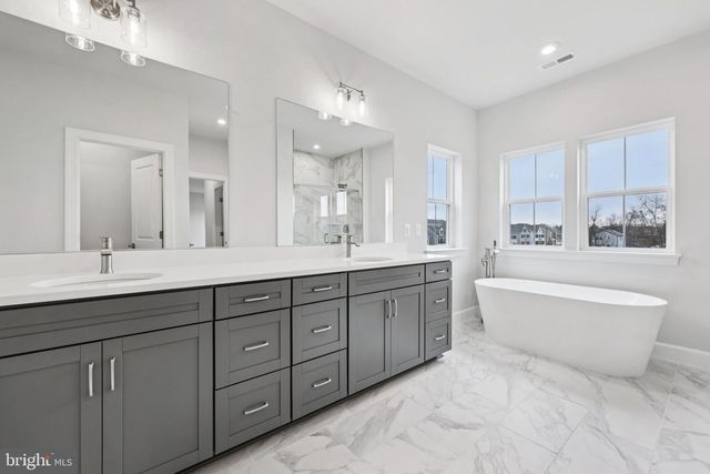 9501 PRINCE WILLIAM ST, Manassas, VA 20110