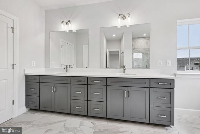 9501 PRINCE WILLIAM ST, Manassas, VA 20110