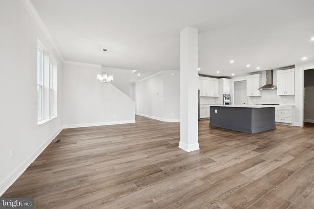 9501 PRINCE WILLIAM ST, Manassas, VA 20110