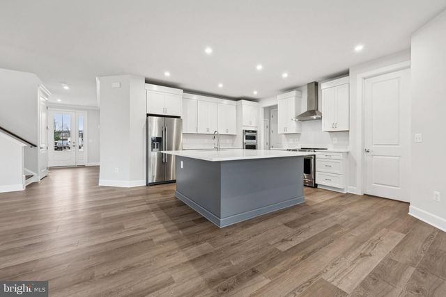 9501 PRINCE WILLIAM ST, Manassas, VA 20110