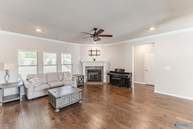 7040 Regency Lane, Gurley, AL 35748