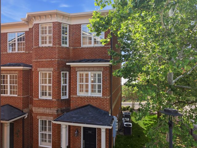 752 Wedgewood Park, Nashville, TN 37203