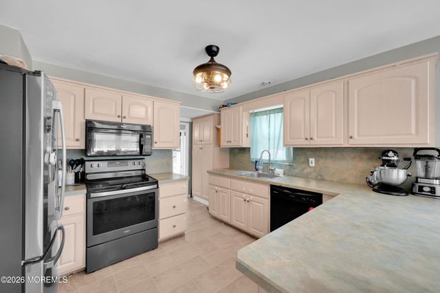 459 Vine Street, Brick, NJ 08723