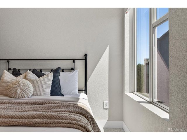 1702 Fenton St, Lakewood, CO 80214