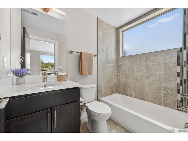 1702 Fenton St, Lakewood, CO 80214