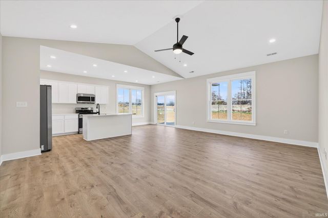 7655 W Julia Drive, Ellettsville, IN 47429