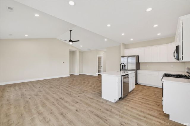 7655 W Julia Drive, Ellettsville, IN 47429