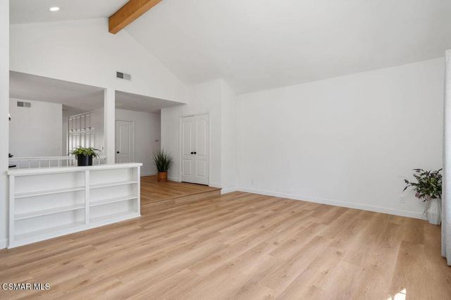 335 Medea Creek Lane, Oak Park, CA 91377