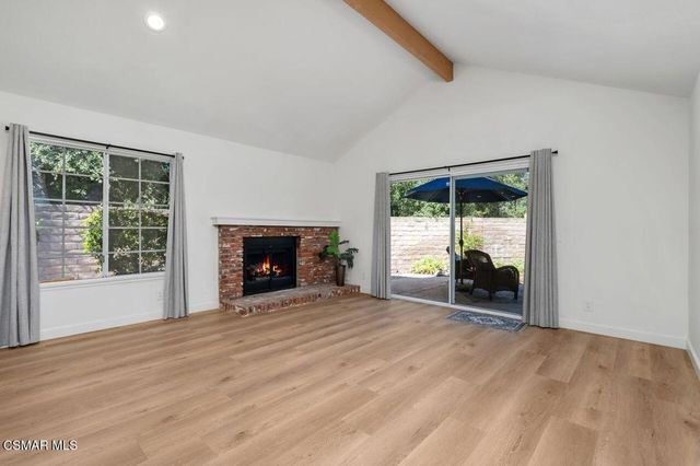 335 Medea Creek Lane, Oak Park, CA 91377