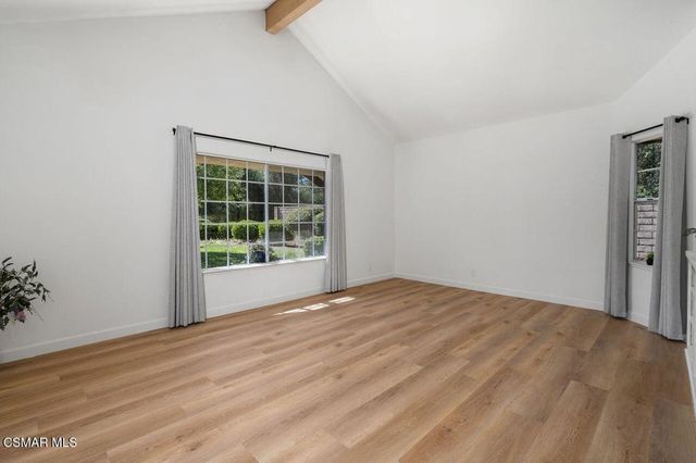 335 Medea Creek Lane, Oak Park, CA 91377