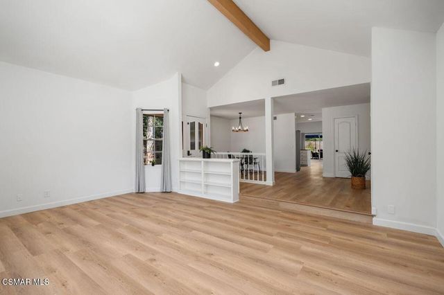 335 Medea Creek Lane, Oak Park, CA 91377