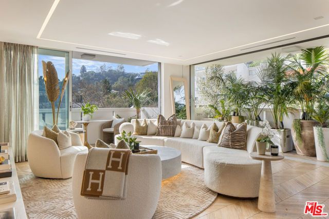 8787 Shoreham Drive 501, West Hollywood, CA 90069