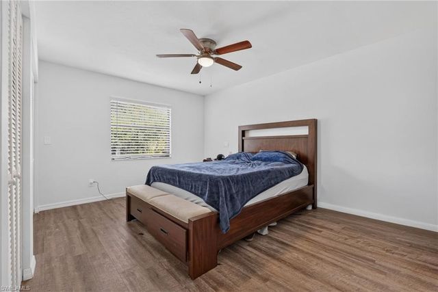940 17th ST SW, Naples, FL 34117