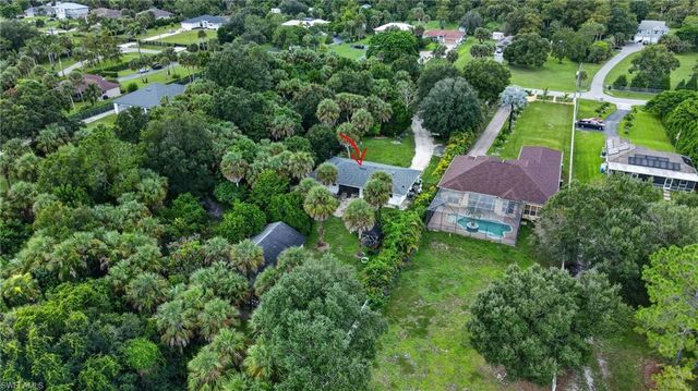940 17th ST SW, Naples, FL 34117