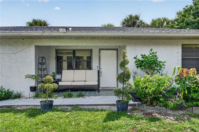 940 17th ST SW, Naples, FL 34117