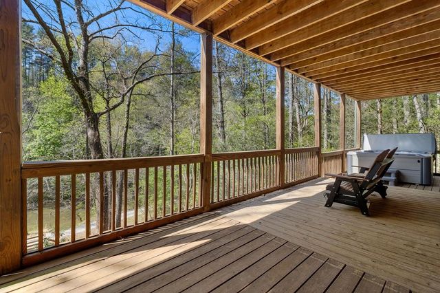 40 Graham Court, Ellijay, GA 30540