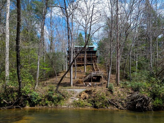 40 Graham Court, Ellijay, GA 30540