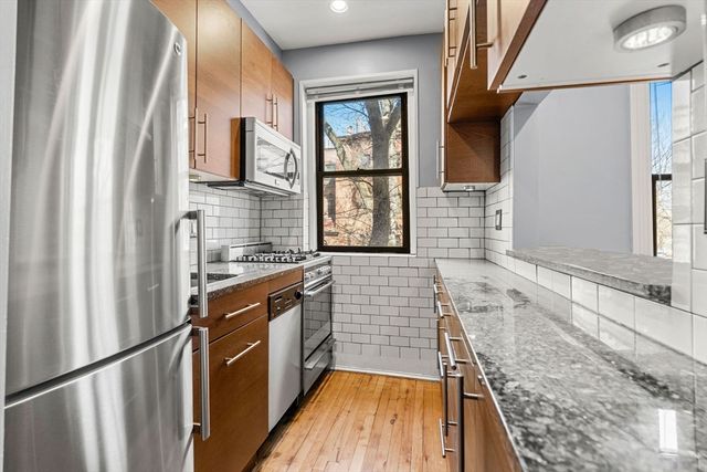 51 Park Dr 9, Boston, MA 02215