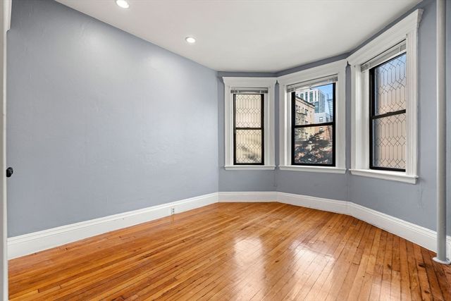 51 Park Dr 9, Boston, MA 02215