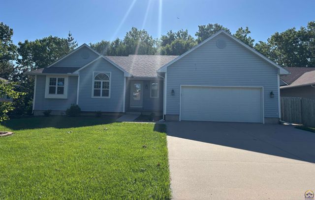 1907 Deerbrook Lane, Emporia, KS 66801