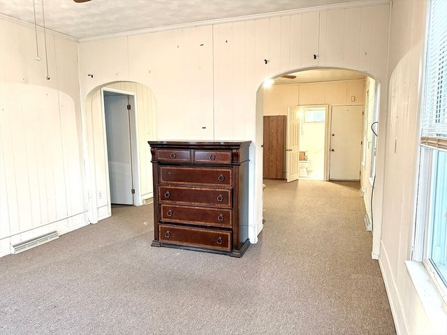 87 Hathaway St 1, New Bedford, MA 02746