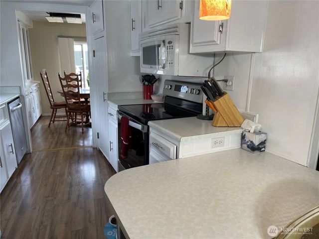2101 S 324th Street #21, Federal Way, WA 98003