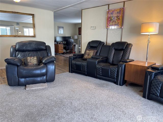 2101 S 324th Street #21, Federal Way, WA 98003