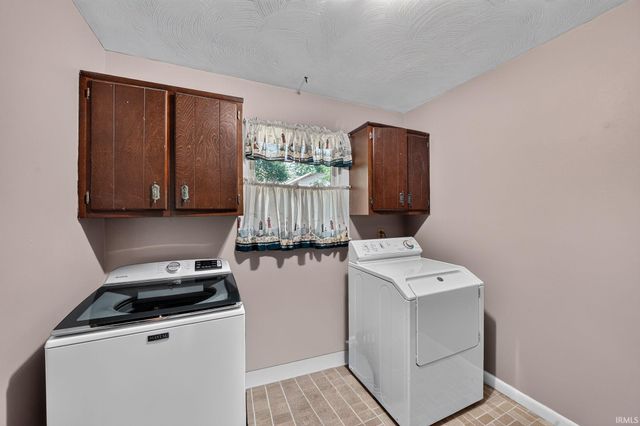 53449 Martin Lane, South Bend, IN 46635