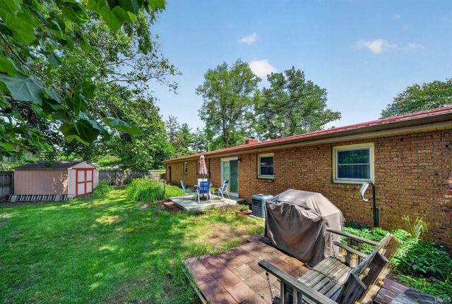 53449 Martin Lane, South Bend, IN 46635